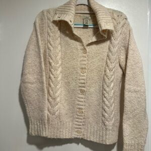 LL Bean Women's Cream Sz: M Wool Blend Cardigan Sweater Chunky Cable Knit